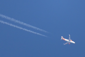 G-UZHR